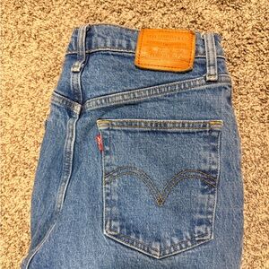 Levi's women’s Blue Straight-Leg Jeans size 27